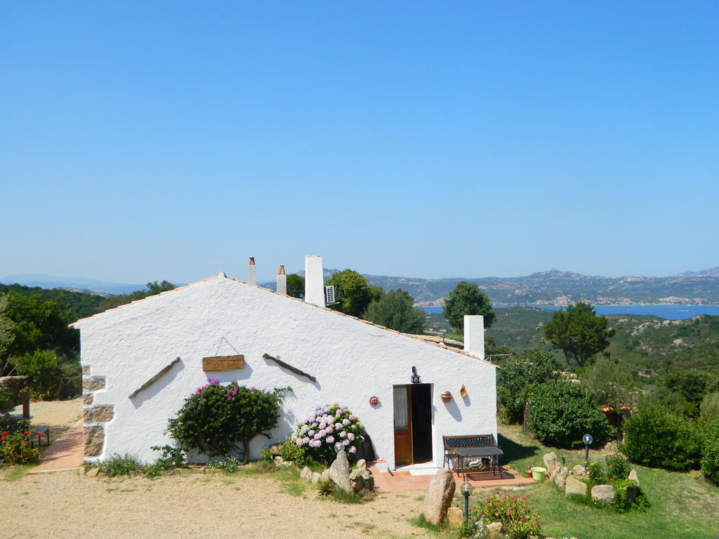 B&B Bedda Ista Πόρτο Τσέρβο Εξωτερικό φωτογραφία